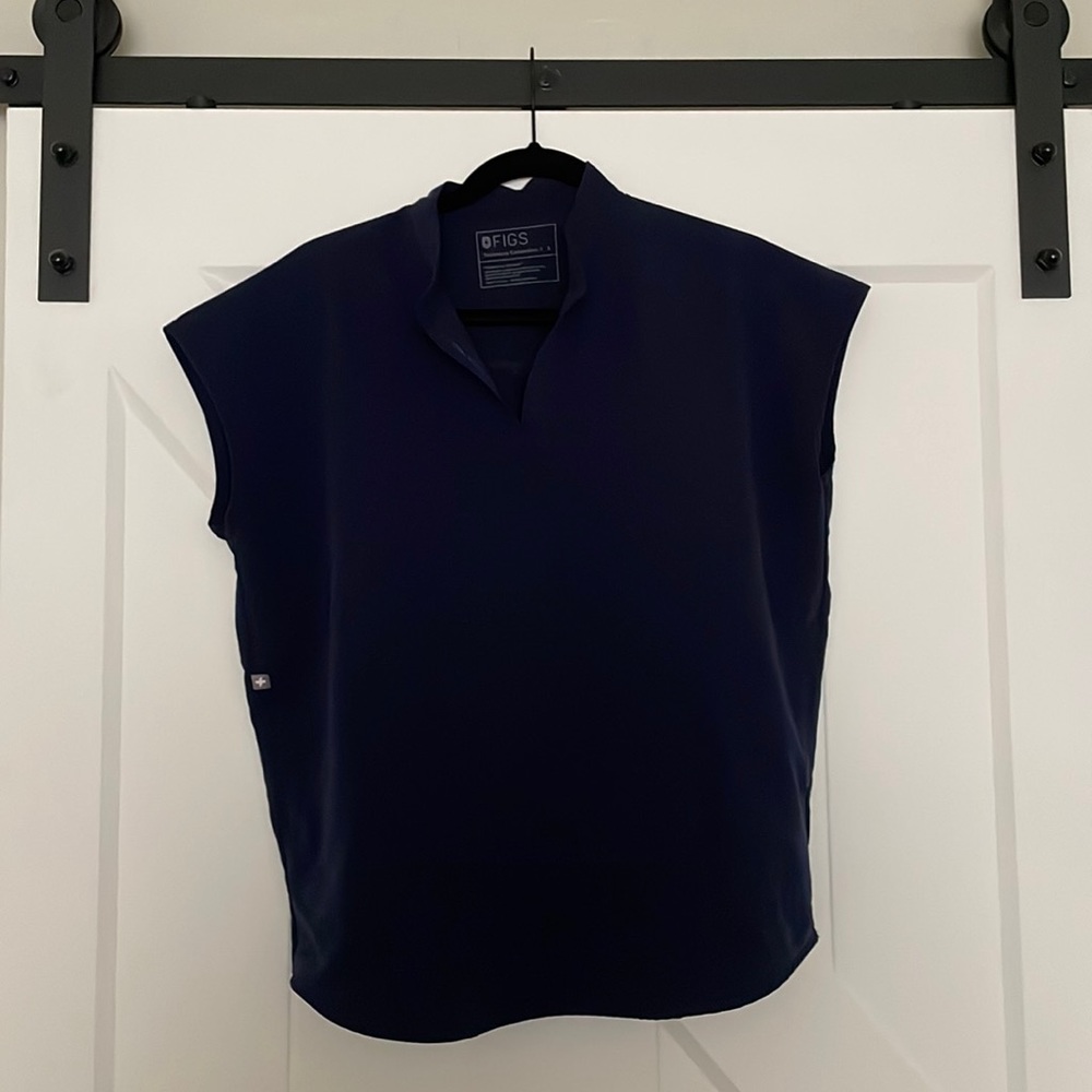 Figs small navy Rafaela scrub top